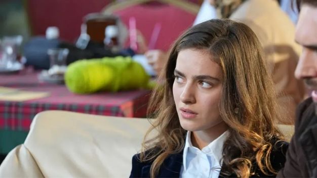 7 Kasım 2025 Cuma Reyting Sonuçları Geldi! İki Fenomen Dizi Kıyasıya Mücadele Verdi! 